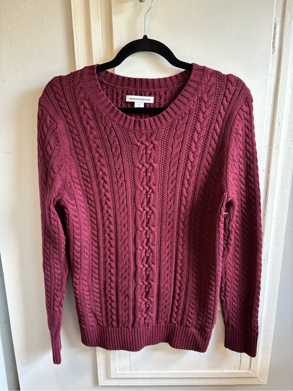 Amazon Essentials Women's Cable Knit Crew Sweater - Burgundy